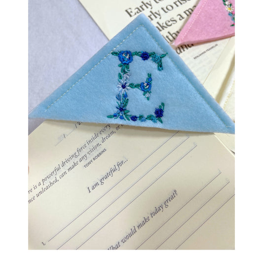 Personalized Embroidered Corner Bookmark Winter Thread Color Design